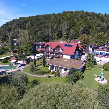 & Zur Linde Hotel 3*