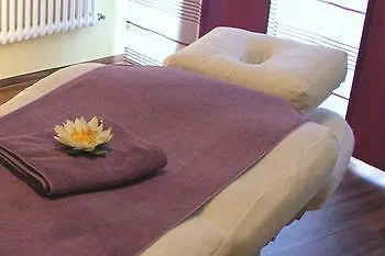 & Zur Linde Hotel 3*