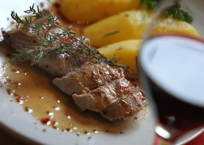 & Zur Linde Kipfenberg