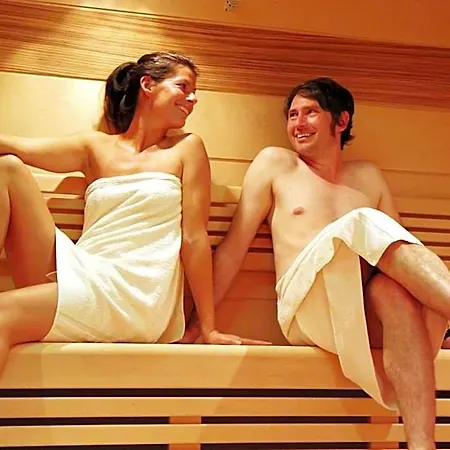 & Zur Linde Hotel 3*