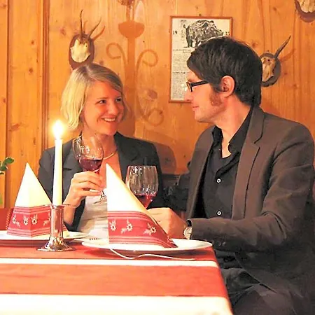 Hotel & Zur Linde
