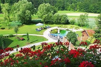 & Zur Linde Hotel 3*
