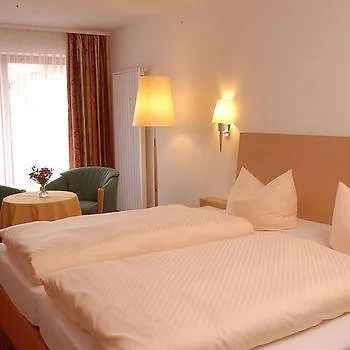 & Zur Linde Hotel Kipfenberg