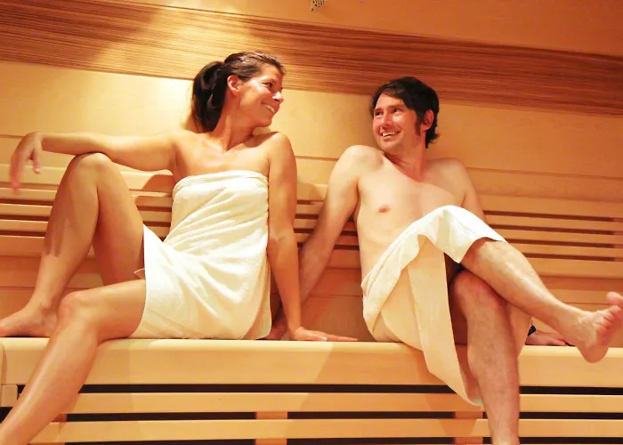 Hotell & Zur Linde 3*